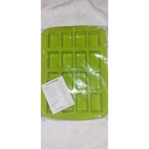 NEW TASTEFULLY SIMPLE SILICONE BAR PAN